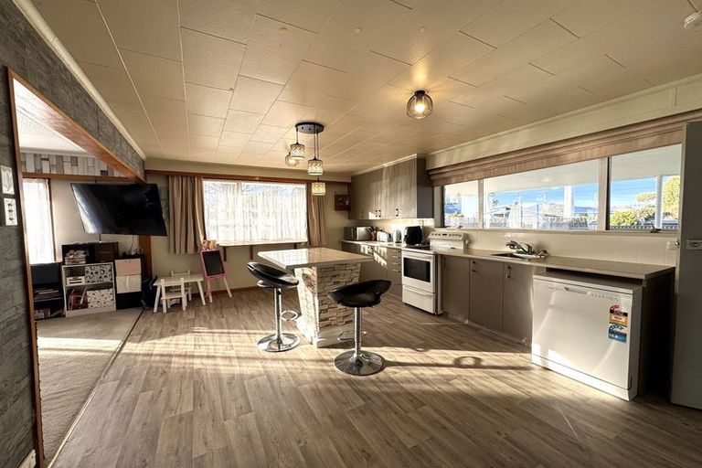 Photo of property in 3 Caldervan Street, Balclutha, 9230