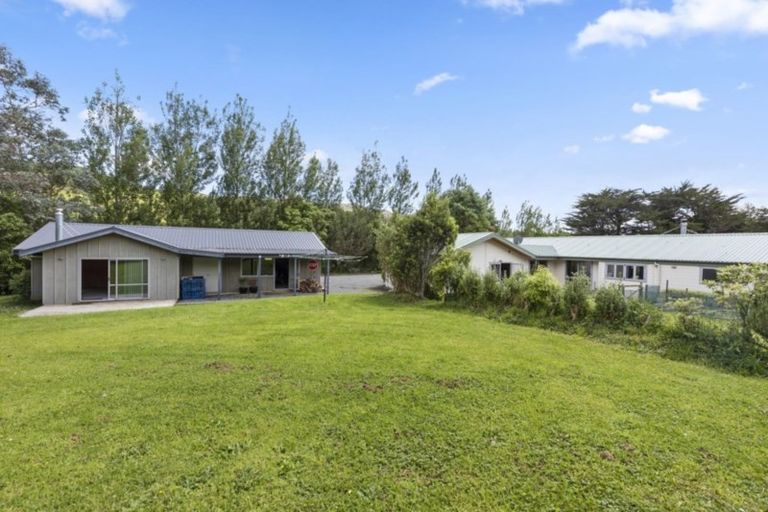Photo of property in 49 Kakariki Way, Whitemans Valley, Upper Hutt, 5371