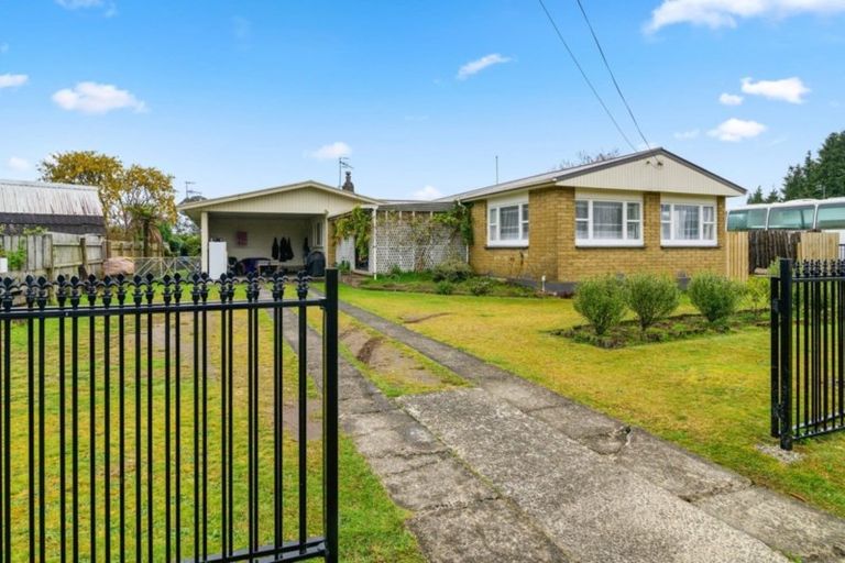 Photo of property in 7 Tapsell Road, Fairy Springs, Rotorua, 3015