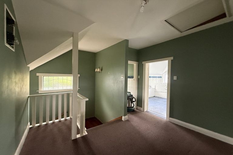Photo of property in 30 Austin Street, Mount Victoria, Wellington, 6011