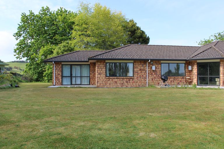 Photo of property in 183 Kimihia Road, Huntly, 3771