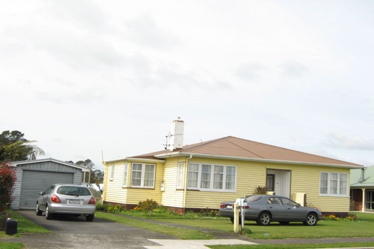 Photo of property in 35 Standish Street, Inglewood, 4330