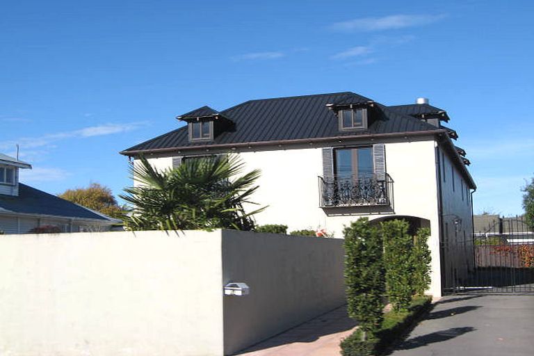 Photo of property in 24a Taylors Avenue, Bryndwr, Christchurch, 8052