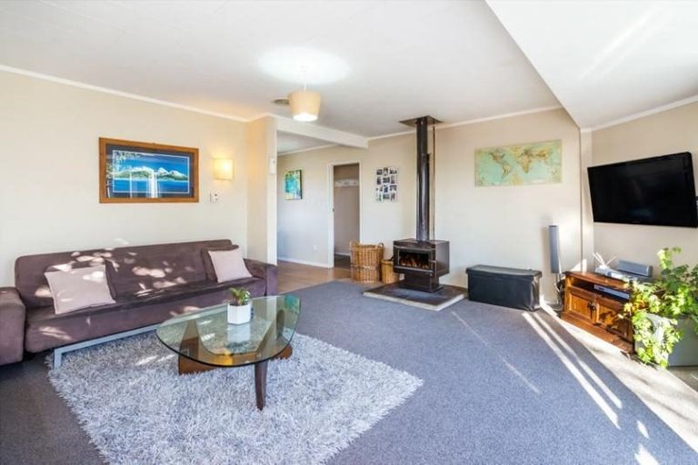 Photo of property in 102 Hyde Avenue, Richmond Heights, Taupo, 3330