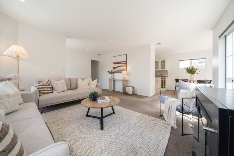 Photo of property in 50a Ashton Fitchett Drive, Brooklyn, Wellington, 6021