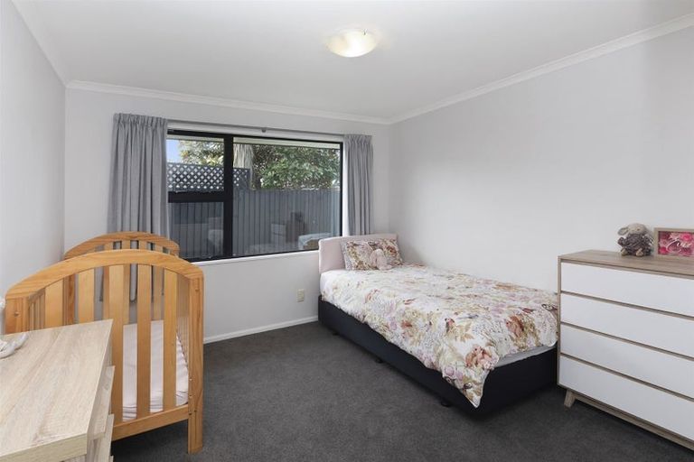Photo of property in 3a Becmead Drive, Harewood, Christchurch, 8051