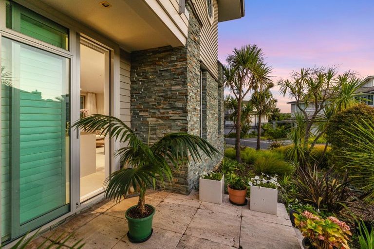 Photo of property in 7 Little Compton Mews, Snells Beach, 0920