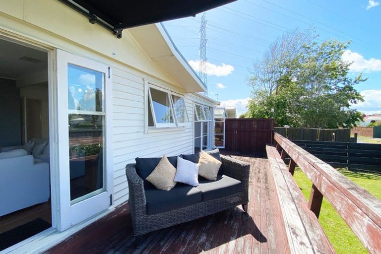 Photo of property in 93 Edgewater Drive, Pakuranga, Auckland, 2010
