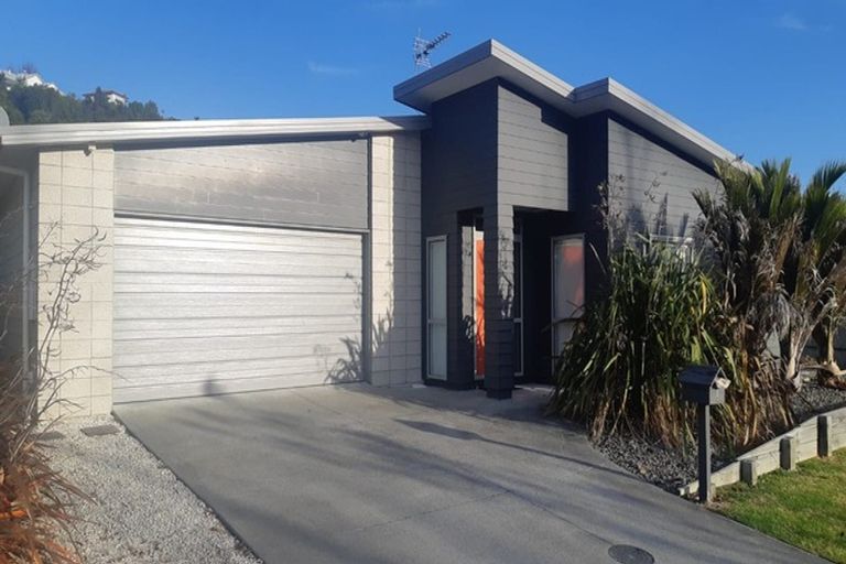 Photo of property in 9 Delta Close, Pyes Pa, Tauranga, 3112