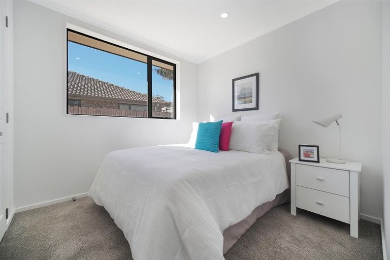 Photo of property in 178 Keri Vista Rise, Papakura, 2110