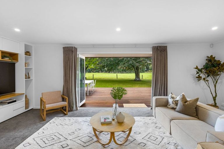 Photo of property in 216 Whincops Road, Halswell, Christchurch, 8025