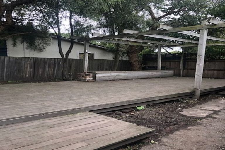 Photo of property in 341 Barbadoes Street, Christchurch Central, Christchurch, 8011