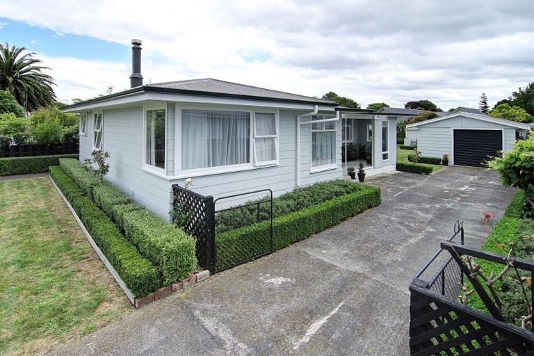 Photo of property in 19 Fisher Place, Carterton, 5713