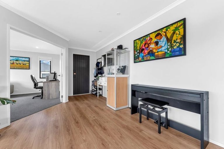 Photo of property in 8 Otto Lane, Pokeno, 2402