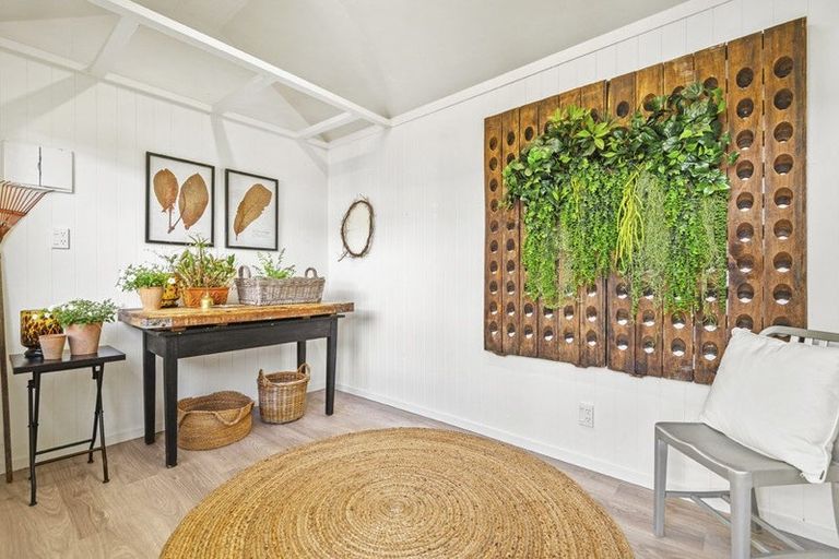 Photo of property in 49b Roland Road, Greenhithe, Auckland, 0632