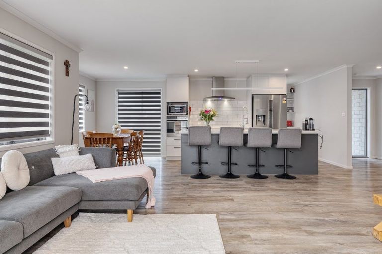 Photo of property in 9 Colpoma Close, Papamoa Beach, Papamoa, 3118