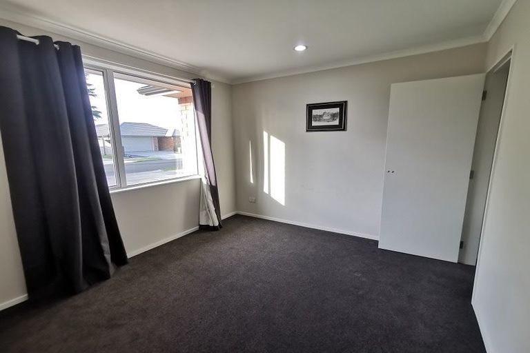 Photo of property in 52 Tupelo Street, Pukete, Hamilton, 3200