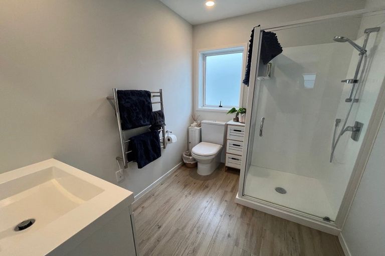 Photo of property in 8 Ruhanui Lane, Pakuranga Heights, Auckland, 2010