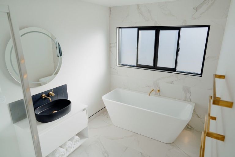 Photo of property in 31 Raupo Crescent, Wharewaka, Taupo, 3330