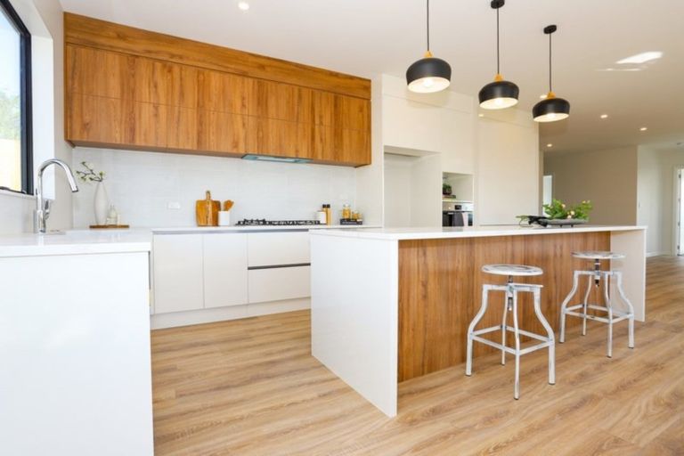 Photo of property in 21 Merv Clarke Lane, Massey, Auckland, 0614