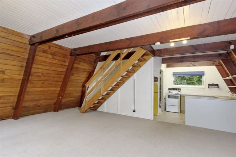 Photo of property in 24 Cornwall Street, Te Atatu South, Auckland, 0610