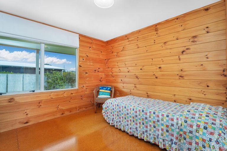 Photo of property in 10 Martin Place, Cooks Beach, Whitianga, 3591