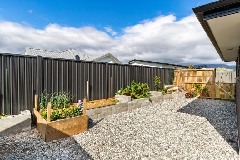 Photo of property in 10 Guano Crescent, Cromwell, 9310