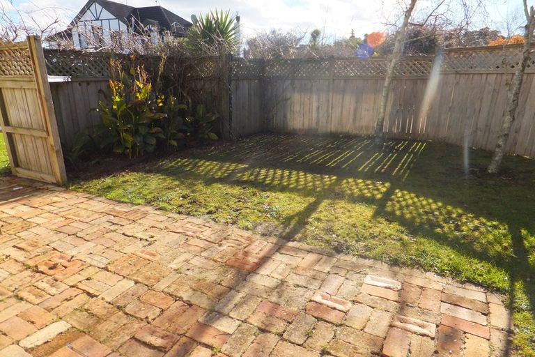 Photo of property in 1/21 Westview Court, Somerville, Auckland, 2014
