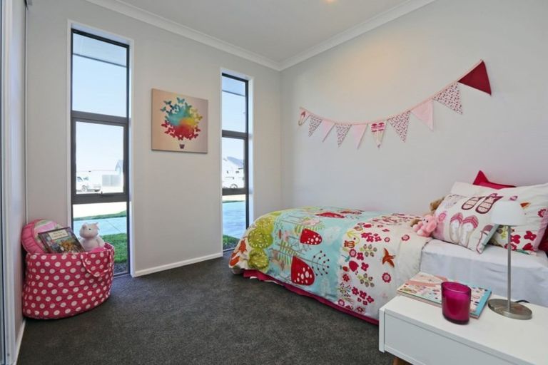 Photo of property in 18 Pelorus Avenue, Poraiti, Napier, 4112