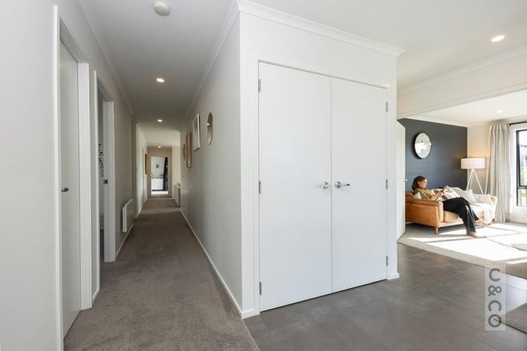 Photo of property in 19 Pohutukawa Parade, Riverhead, 0820