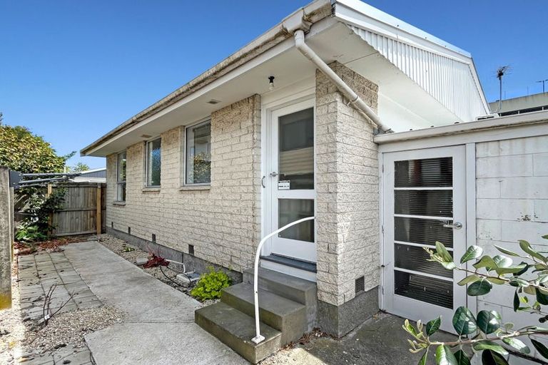 Photo of property in 2/171 Clarence Street, Riccarton, Christchurch, 8011