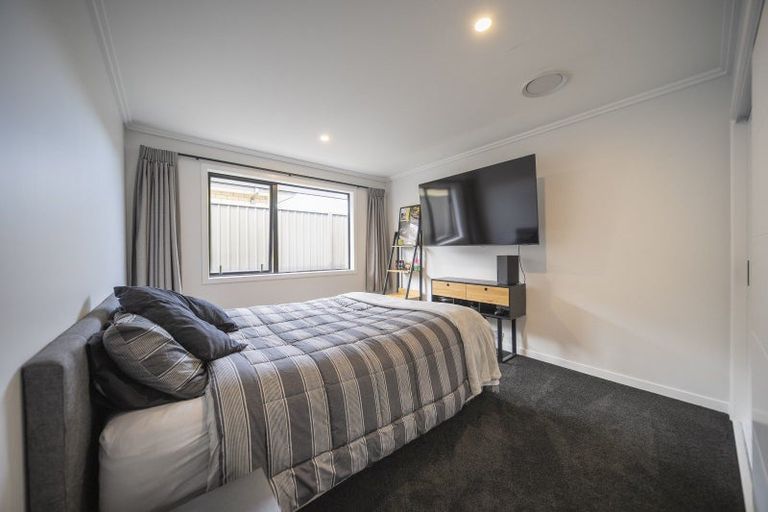 Photo of property in 10 Orbell Crescent, Te Anau, 9679