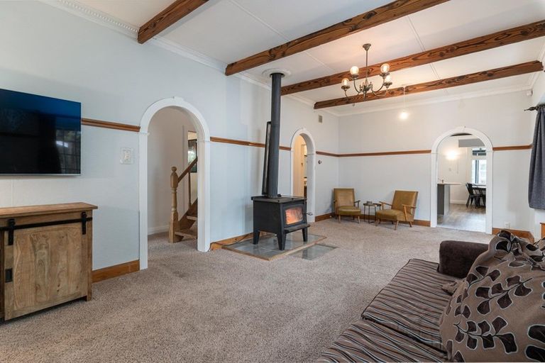 Photo of property in 12 Wallace Street, Featherston, 5710