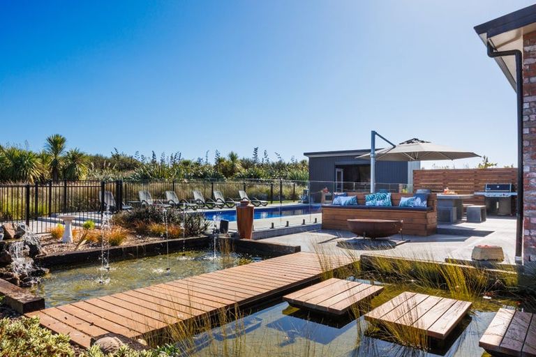 Photo of property in 9 Paterson Lane, Kelvin Grove, Palmerston North, 4470