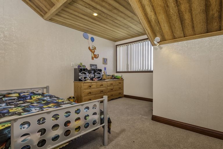 Photo of property in 71 St Annes Crescent, Wattle Downs, Auckland, 2103