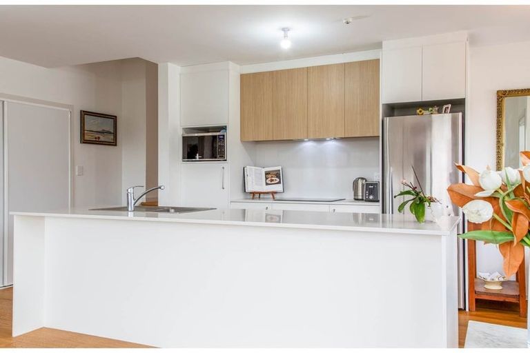 Photo of property in 16/270 Onewa Road, Birkenhead, Auckland, 0626