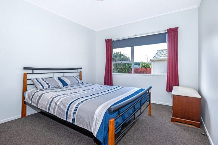 Photo of property in 2 Bulli Street, Riverdale, Gisborne, 4010
