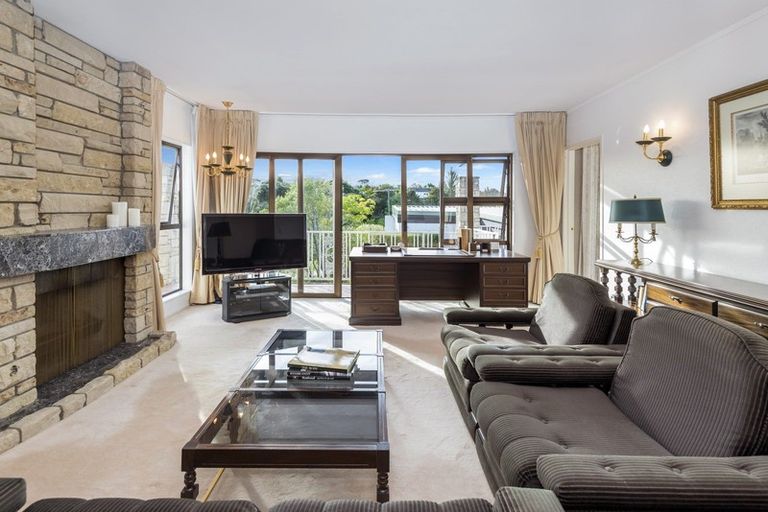 Photo of property in 20 Rapallo Place, Farm Cove, Auckland, 2012