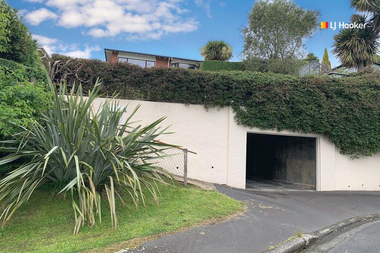 Photo of property in 25 Agnes Street, Kenmure, Dunedin, 9011