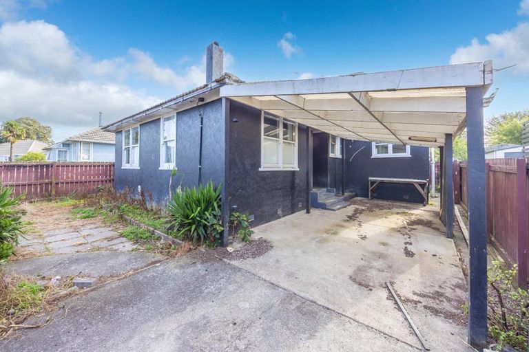 Photo of property in 53 Paul Crescent, Fairfield, Hamilton, 3214