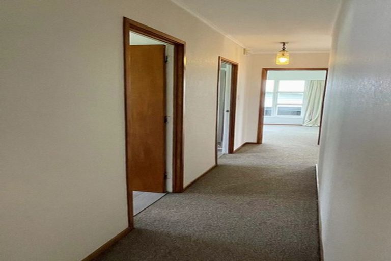Photo of property in 52 Newhaven Terrace, Mairangi Bay, Auckland, 0630