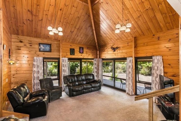 Photo of property in 850 Tukairangi Road, Acacia Bay, Taupo, 3385