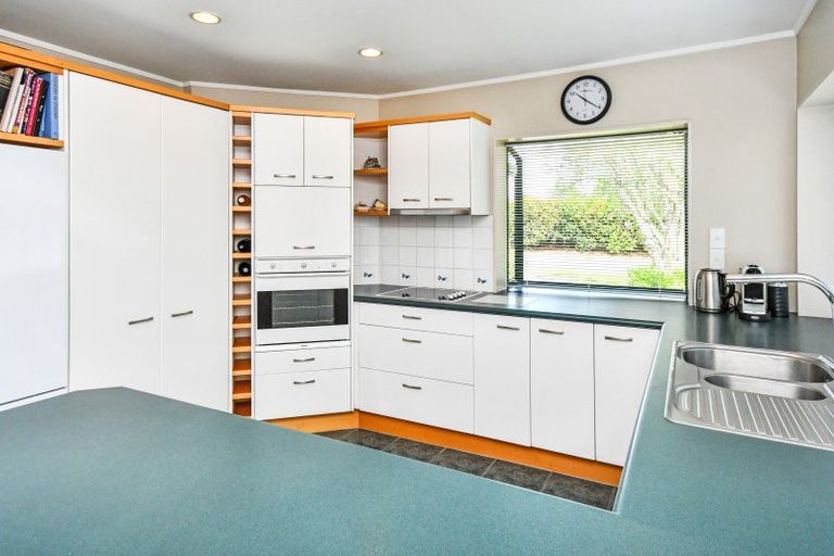 Photo of property in 91 Rushgreen Avenue, Pahurehure, Papakura, 2113