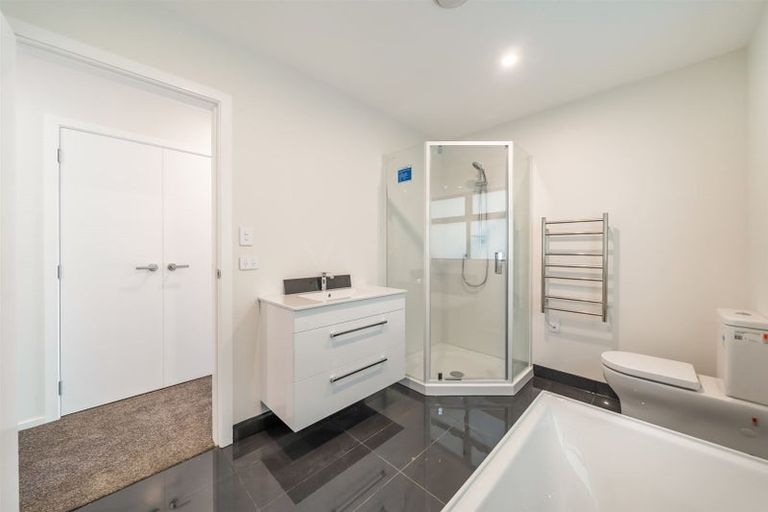 Photo of property in 61a Wyndrum Avenue, Waterloo, Lower Hutt, 5011