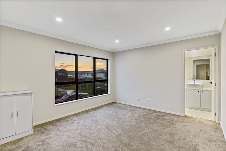 Photo of property in 14 Repehina Road, Flat Bush, Auckland, 2019