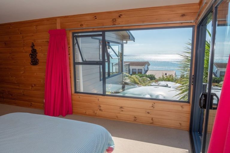 Photo of property in 4 Kotare Drive, Coopers Beach, 0420