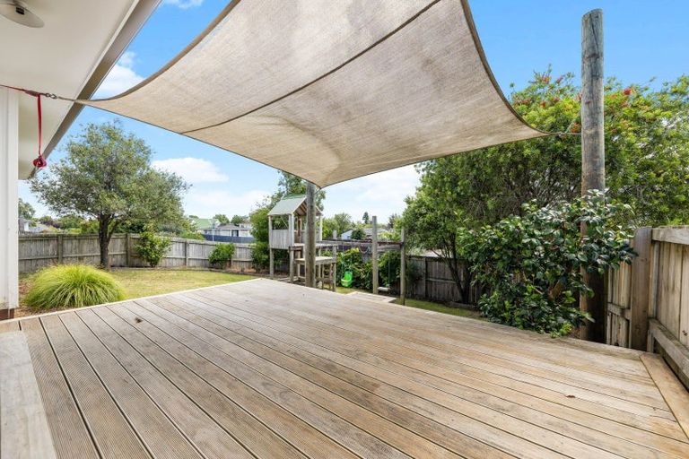 Photo of property in 24 Richmond Avenue, Richmond Heights, Taupo, 3330