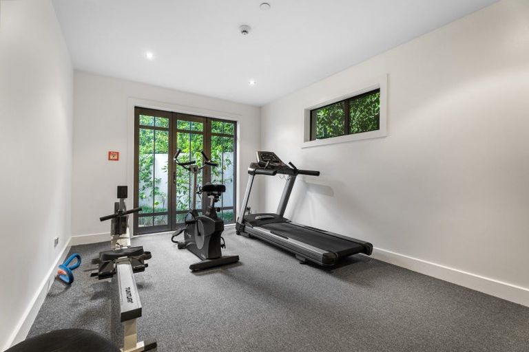 Photo of property in 1c/9 Saint Georges Bay Road, Parnell, Auckland, 1052