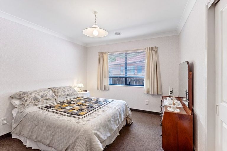 Photo of property in 14 Hurunui Street, Waikanae, 5036