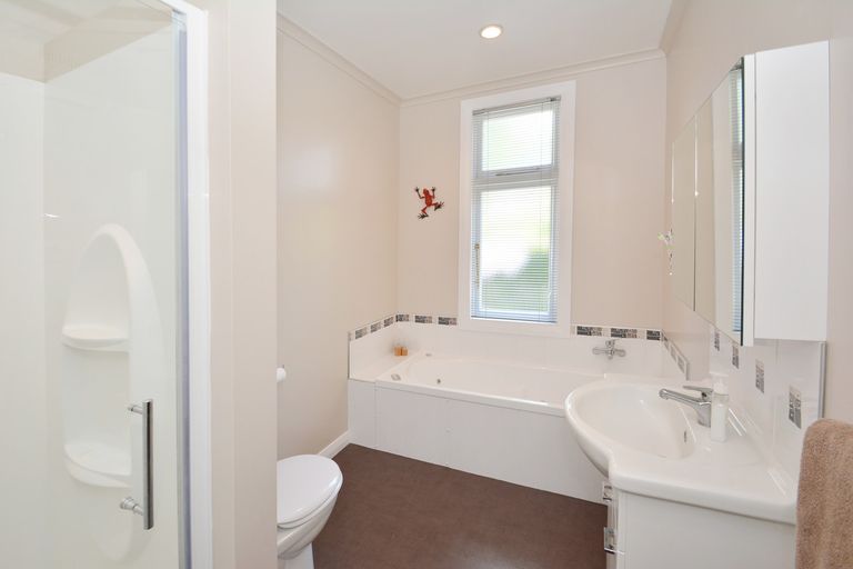 Photo of property in 6 Mcgeorge Avenue, Mornington, Dunedin, 9011